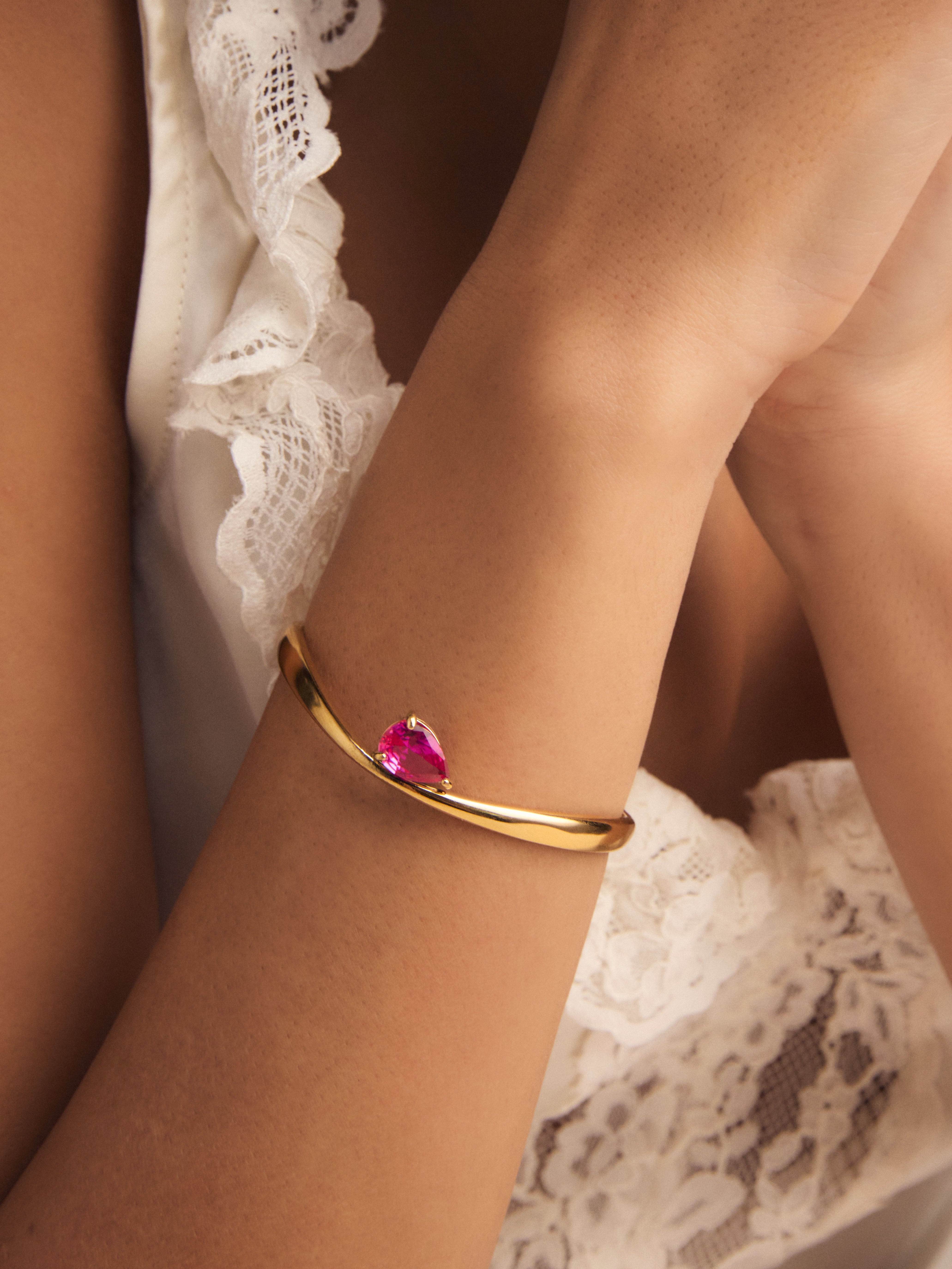 Pia Birthstone Bangle