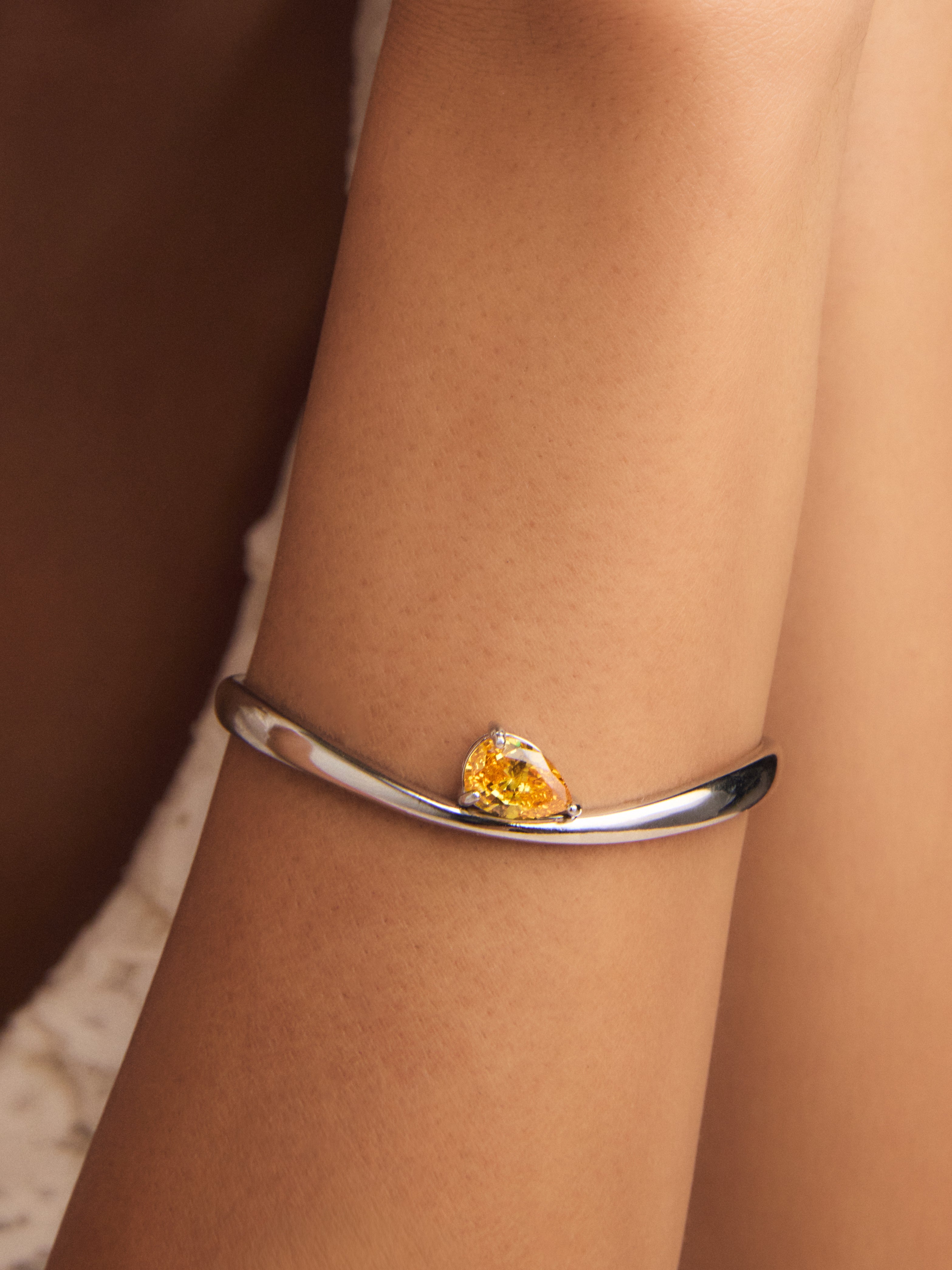 Pia Birthstone Bangle